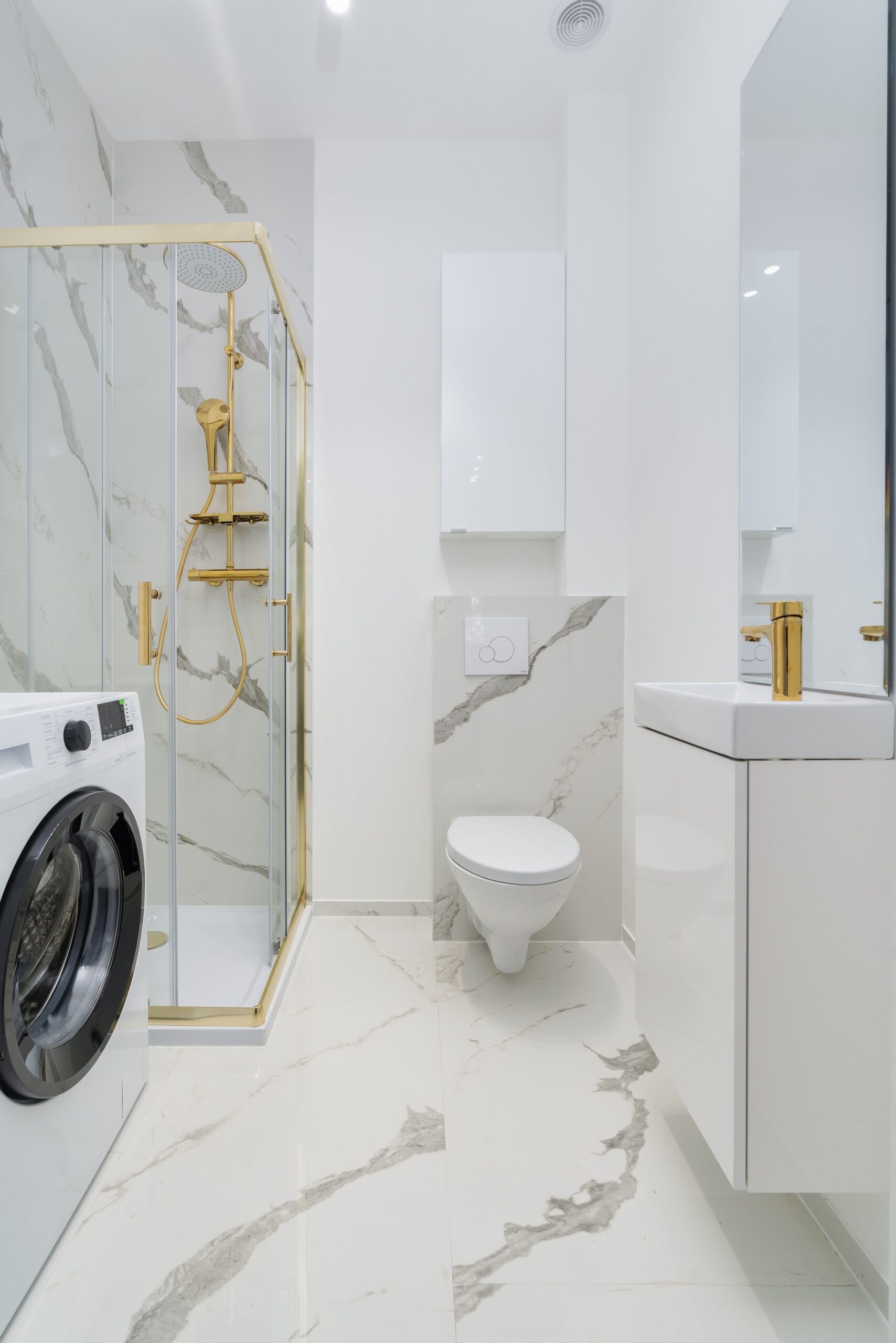 Salle de bain carrelée à Mougins